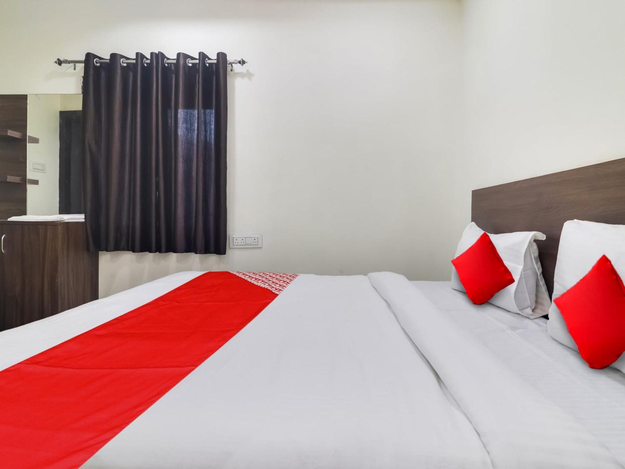 Hotel O Red Stone Hotels حيدر أباد المظهر الخارجي الصورة