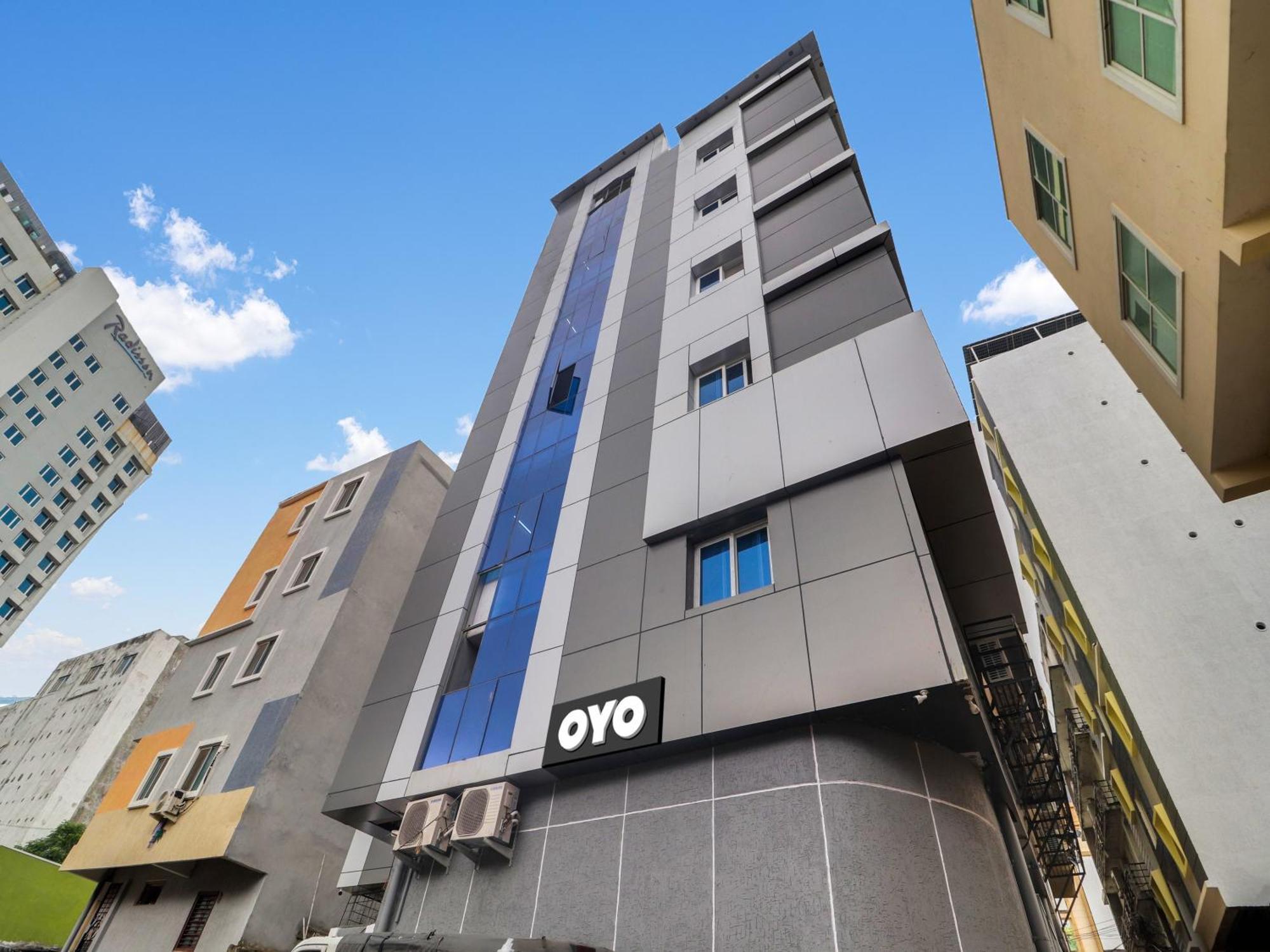 Hotel O Red Stone Hotels حيدر أباد المظهر الخارجي الصورة