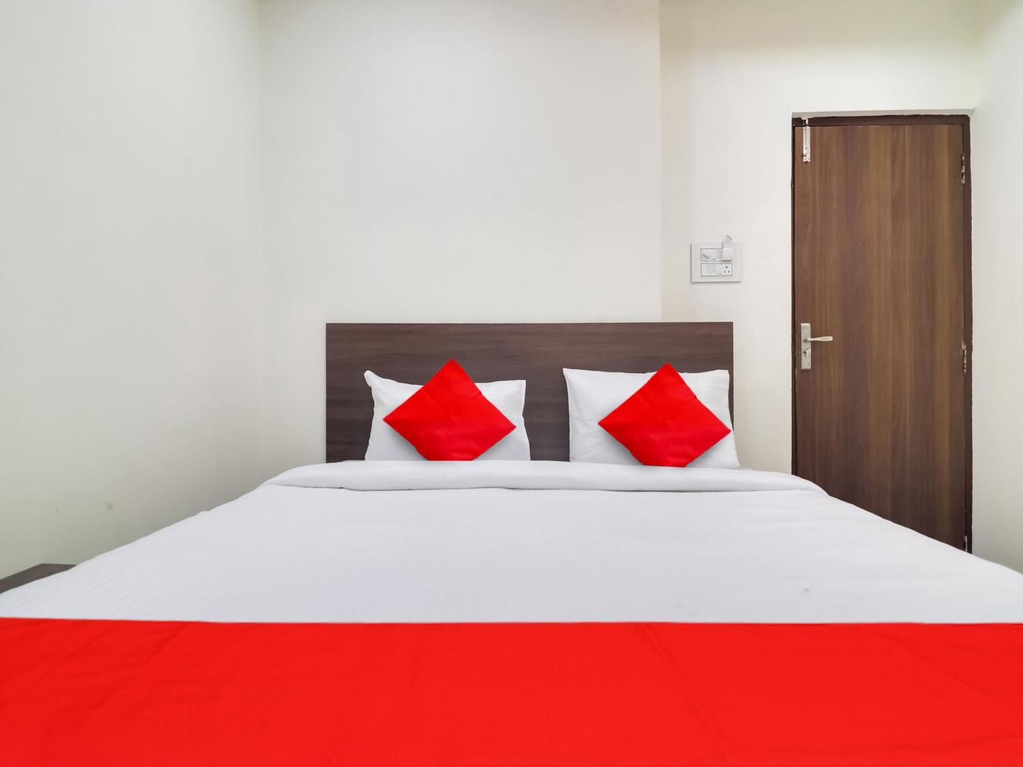 Hotel O Red Stone Hotels حيدر أباد المظهر الخارجي الصورة